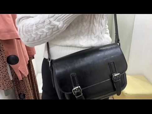 ❤️ Публичная мастурбация молоденькой сучки ФералБерри с дилдо в примерочной ❤️ Супер секс на нашем сайте com-milf-300.ru
